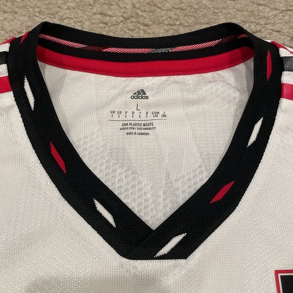 Cristiano Ronaldo Manchester United adidas 22/23 Away Jersey Men L NWOT never wo - Picture 2 of 11